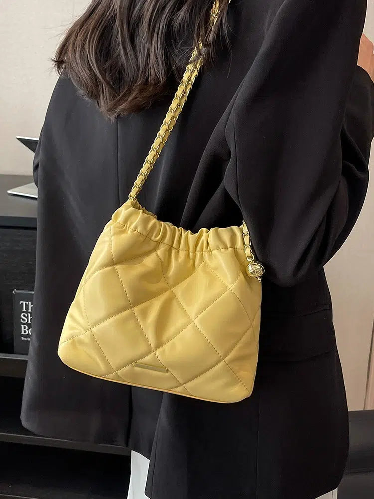 Quilted Chain Shoulder Bag