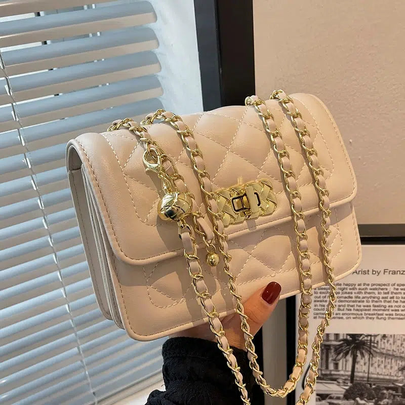 Quilted Chain Shoulder Bag