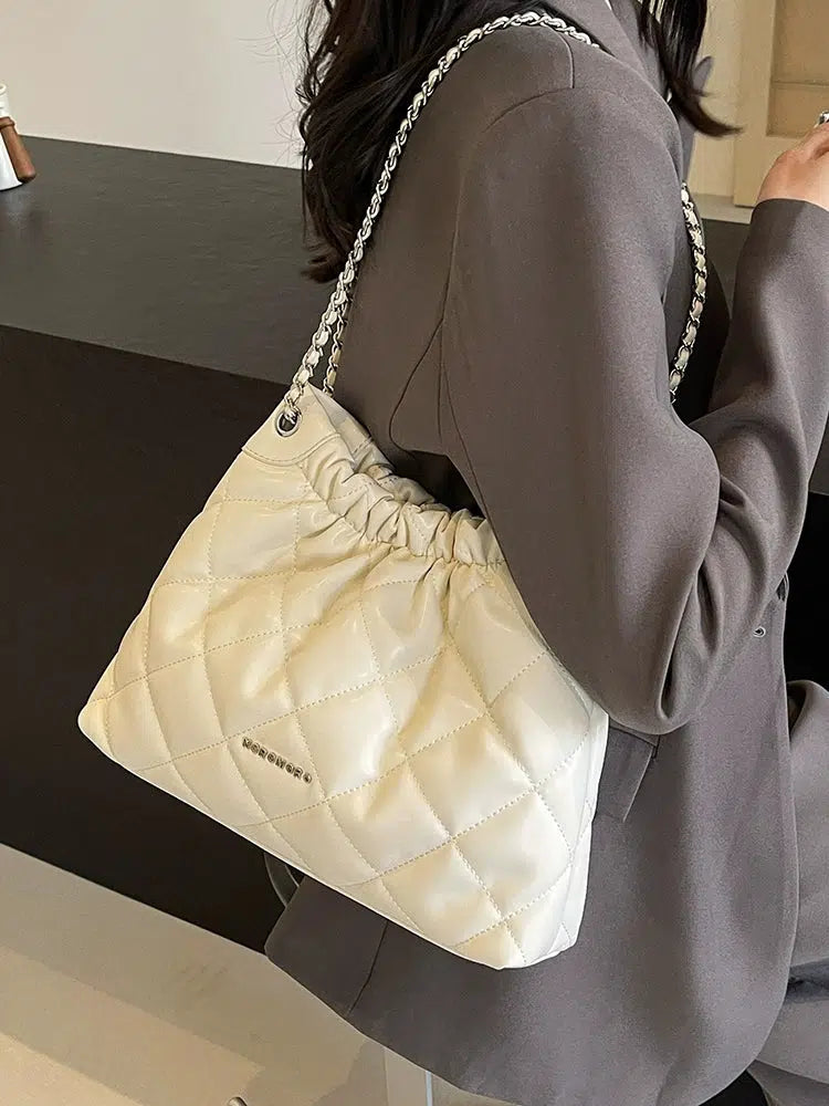 Quilted Chain Strap Shoulder Bag