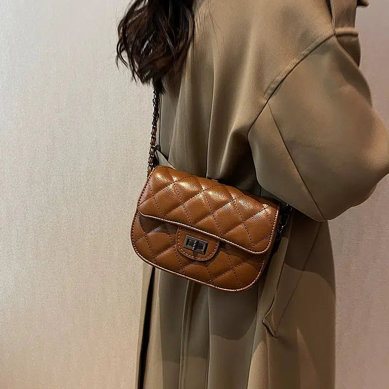 Quilted Chain Strap Shoulder Bag
