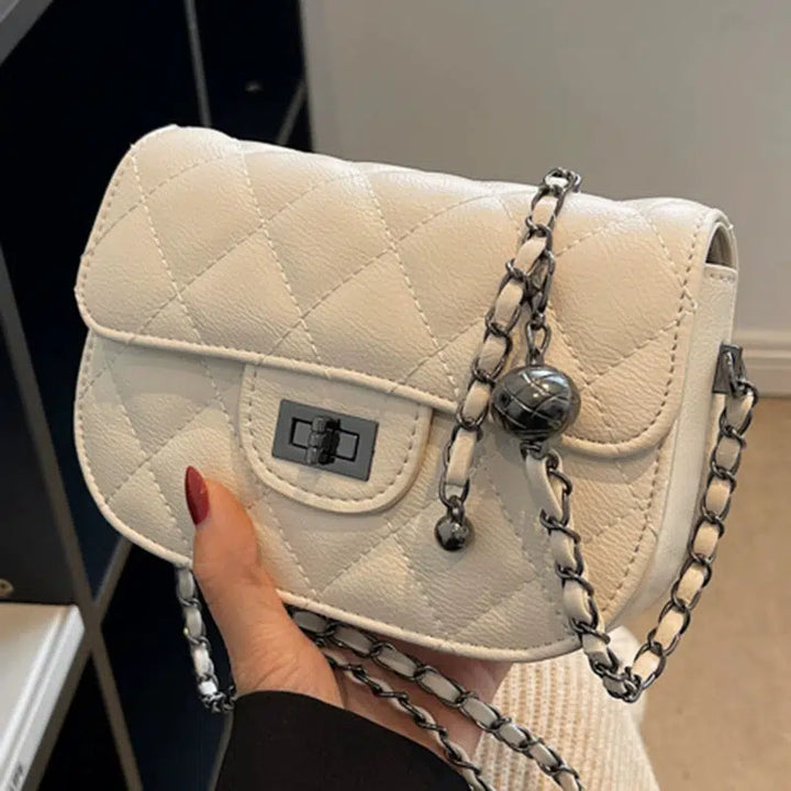 Quilted Chain Strap Shoulder Bag