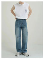 Relaxed Fit High-Waist Jeans
