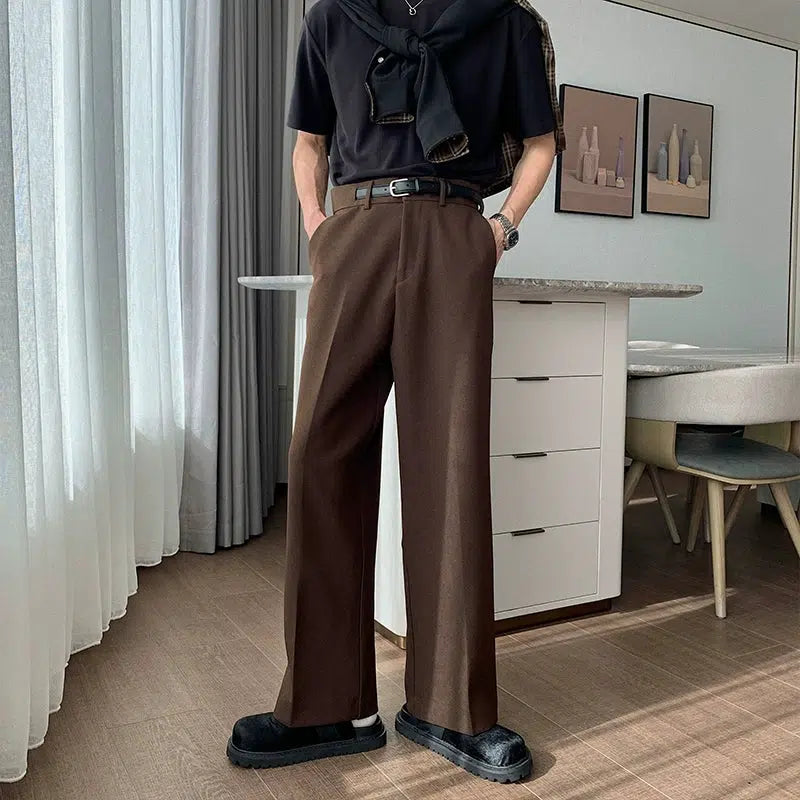 Relaxed Fit Pleated Trousers