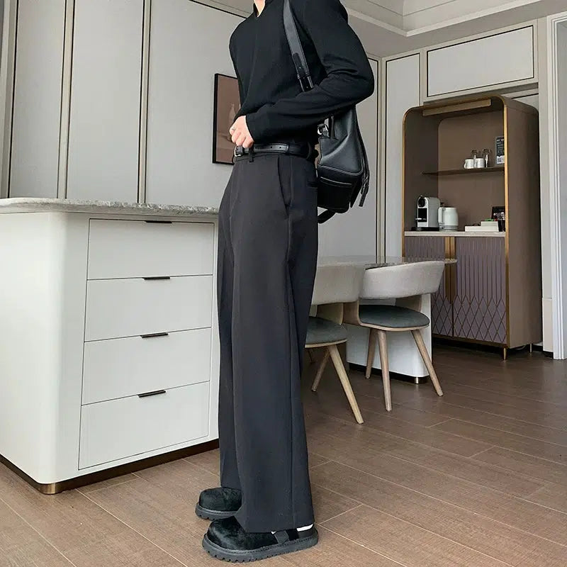 Relaxed Fit Pleated Trousers