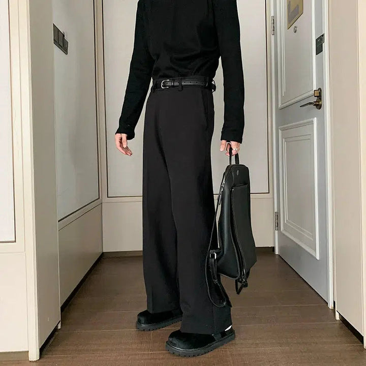 Relaxed Fit Pleated Trousers
