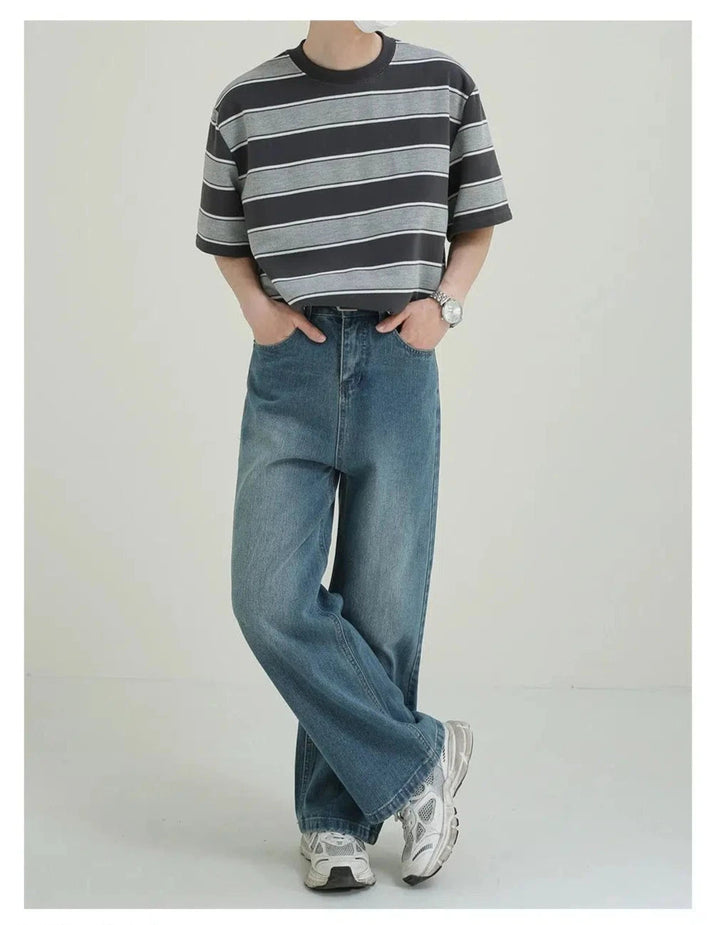 Relaxed Fit Wide-Leg Jeans