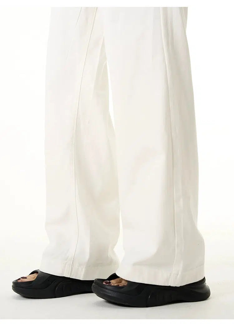 Relaxed Fit Wide-Leg Jeans