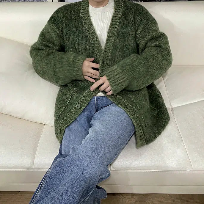 Retro V-neck Knitted Cardigan