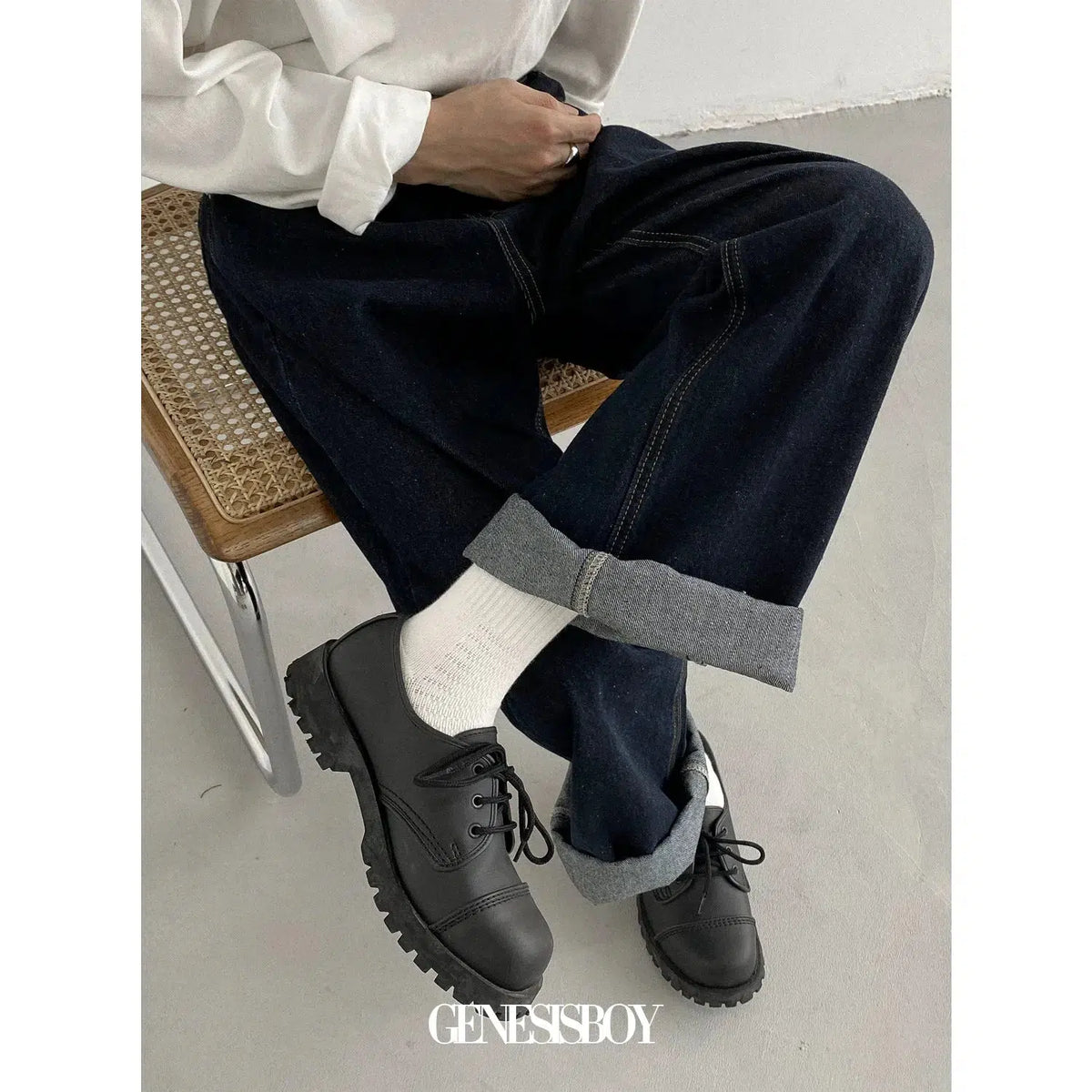 Retro Washed Wide-Leg Denim Jeans