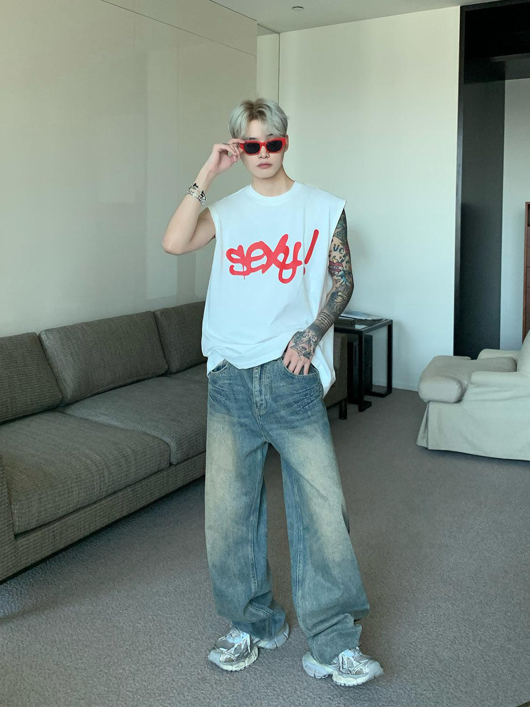 Retro Washed Wide Leg Mopping Jeans