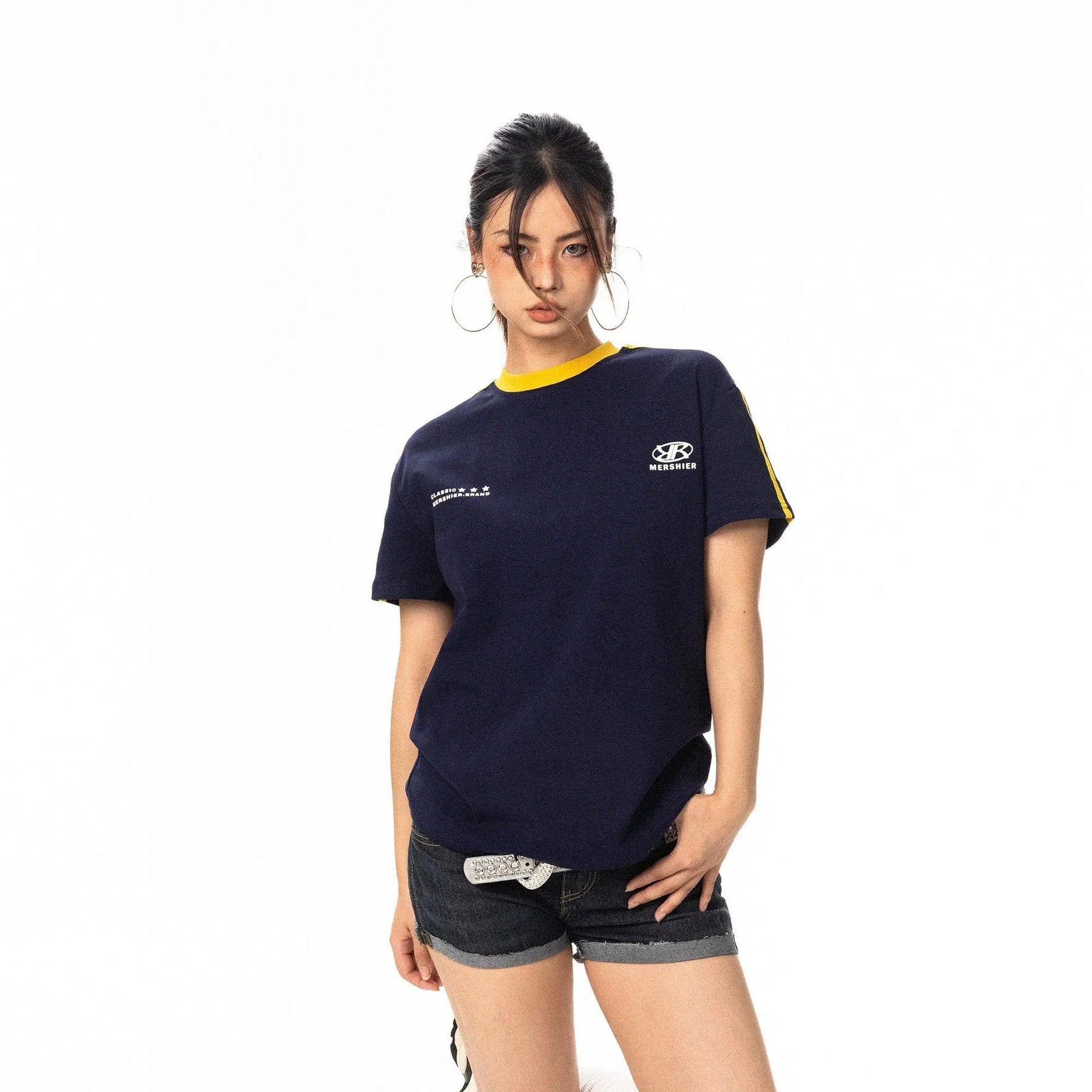 Round Neck Contrast T-shirt