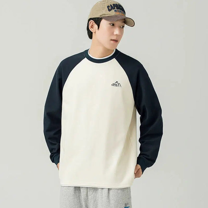 Round Neck Pullover Sweatshirt