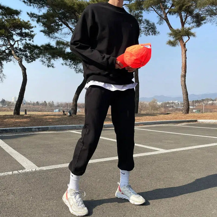 Round Neck Sweatshirt & Sweatpants Suit