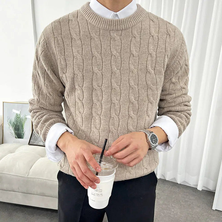 Round Neck Twist Knitted Sweater