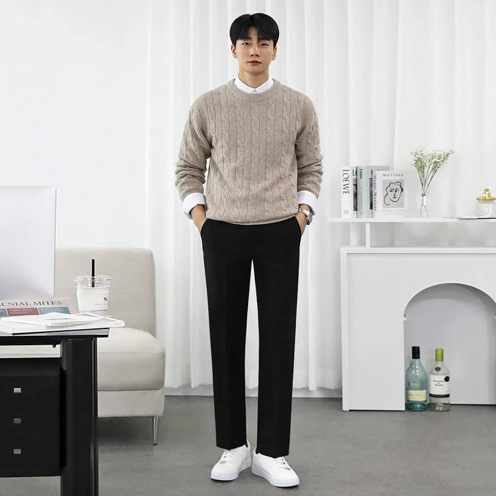 Round Neck Twist Knitted Sweater