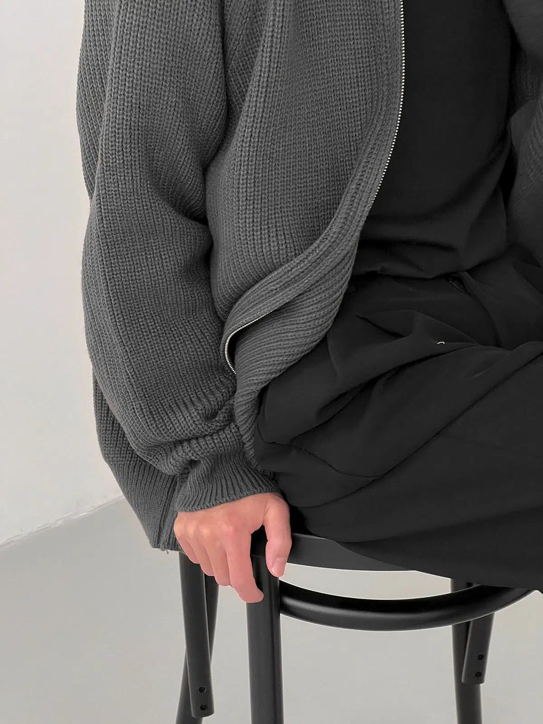 Round Neck Zipper Cardigan Sweater