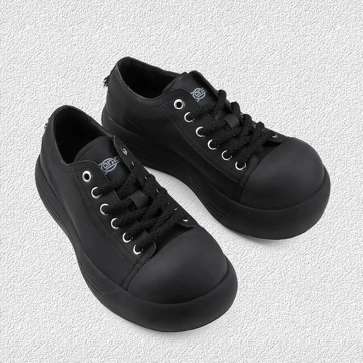 Round Toe Casual Shoes