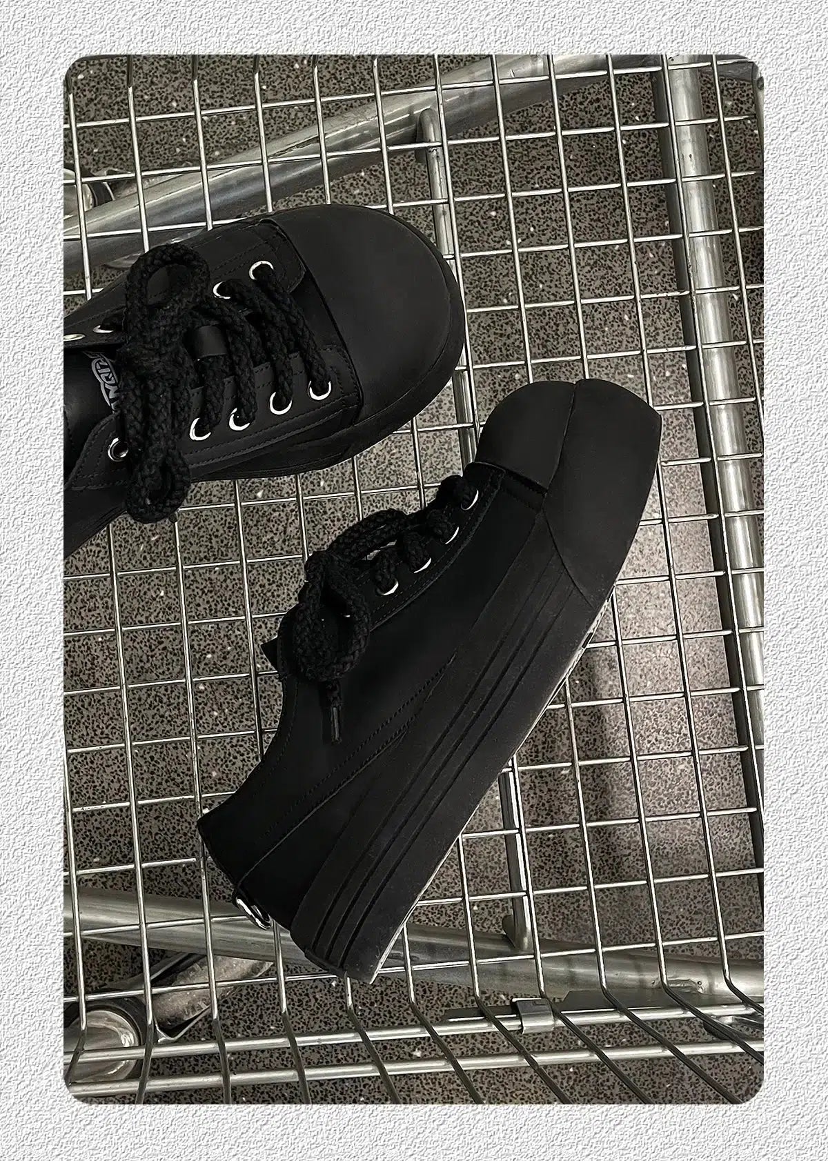 Round Toe Casual Shoes