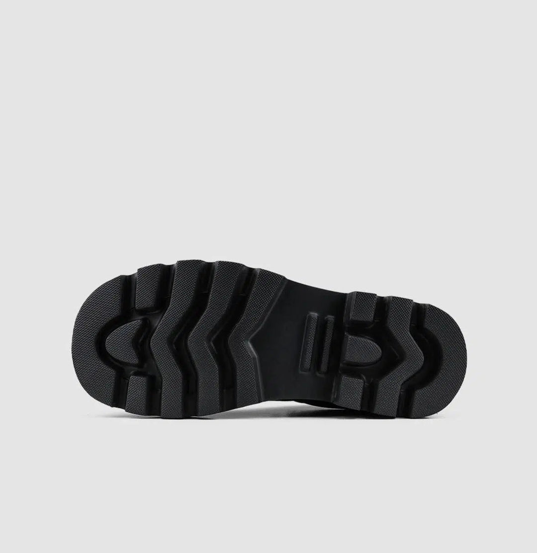 Round-Toed Derby Shoes