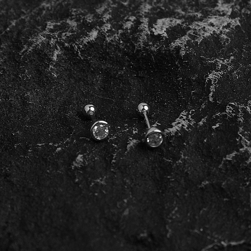 Round White Diamond Stud Earrings