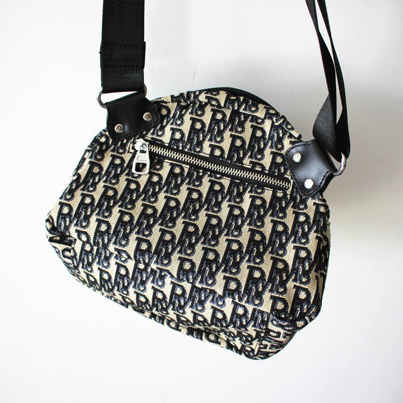 Shell Shaped Crossbody Canvas Bag