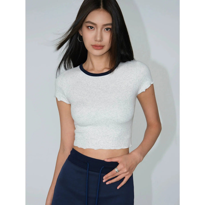 Short Contrast Color T-shirt