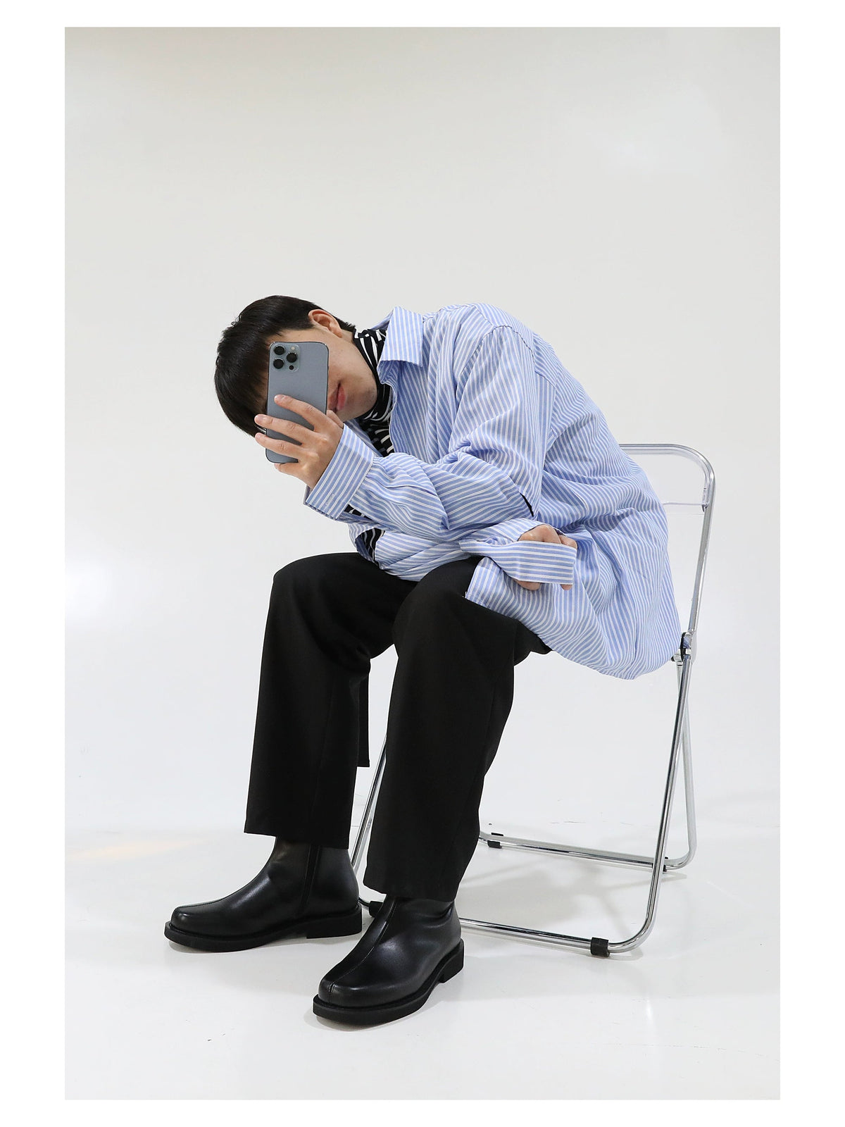 Sleek Ankle Chelsea Boots with Side Zipper