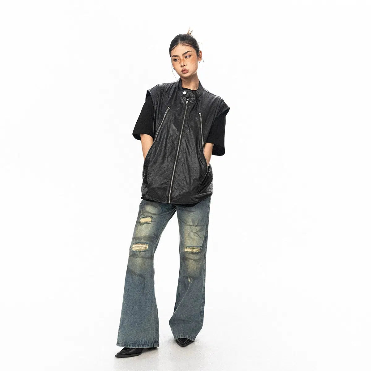 Sleeveless Leather Zip-up Jacket