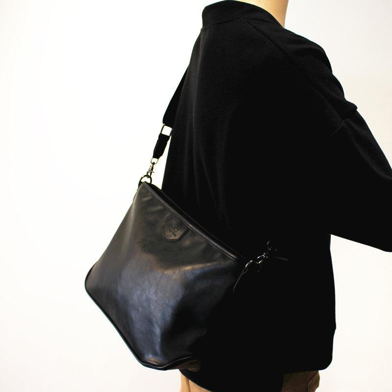 Soft Leather Zipper Shoulder Bag Info