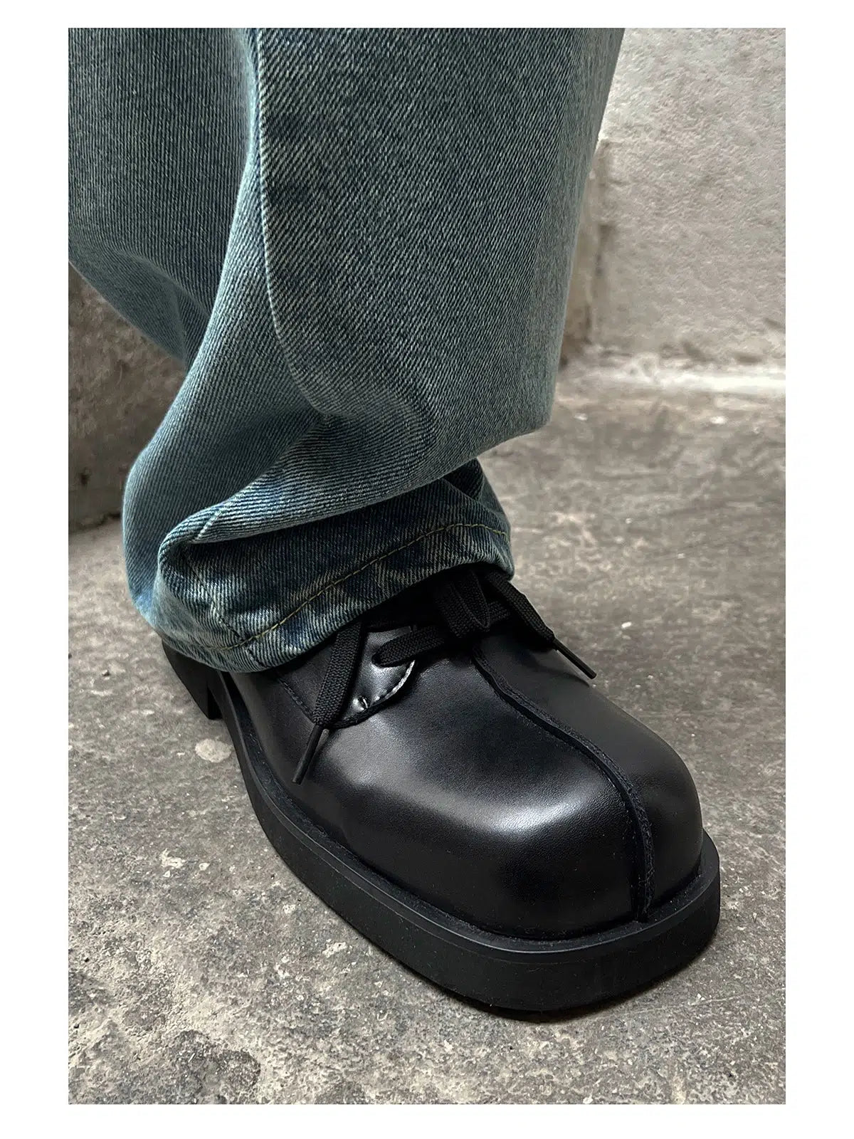 Square-Toe Lace-Up Casual Shoes