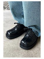 Square-Toe Lace-Up Casual Shoes