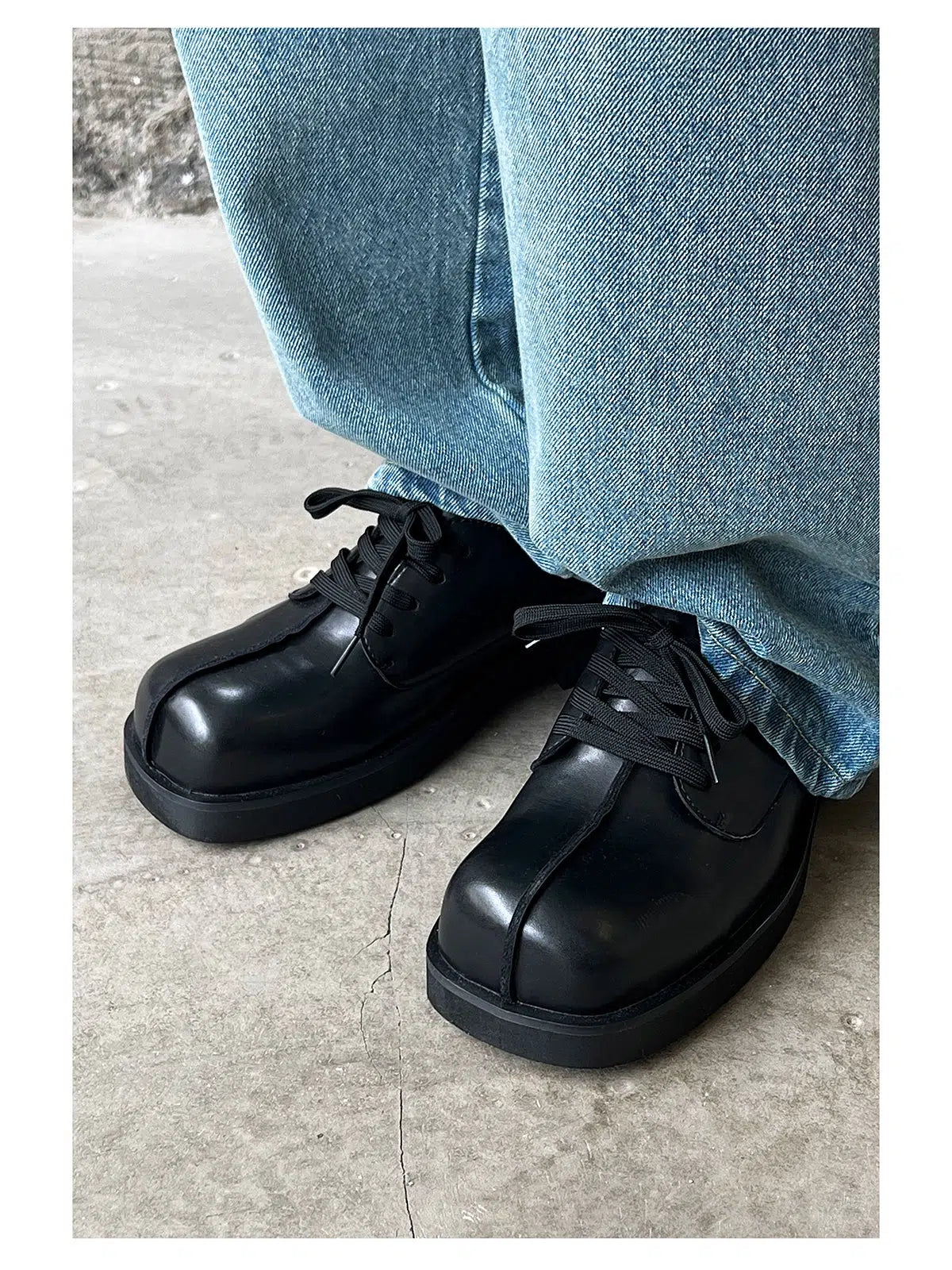 Square-Toe Lace-Up Casual Shoes