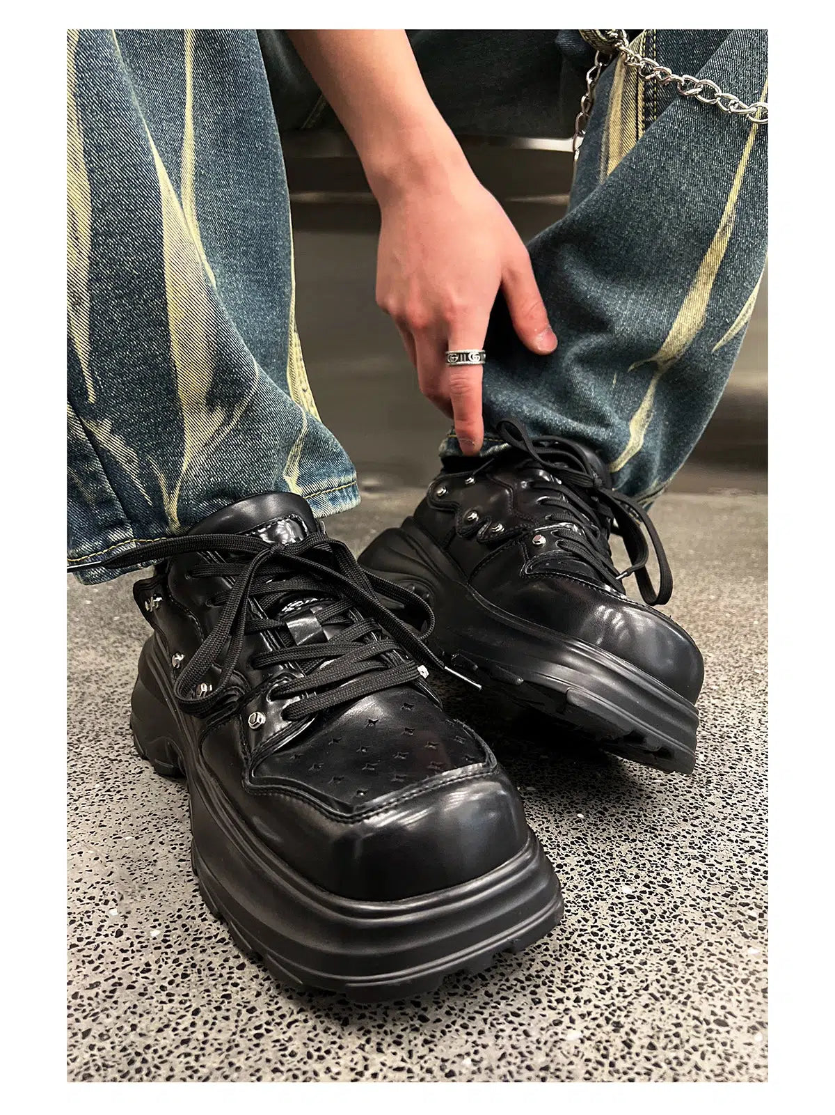 Square Toe Thick-Soled Rivet Shoes