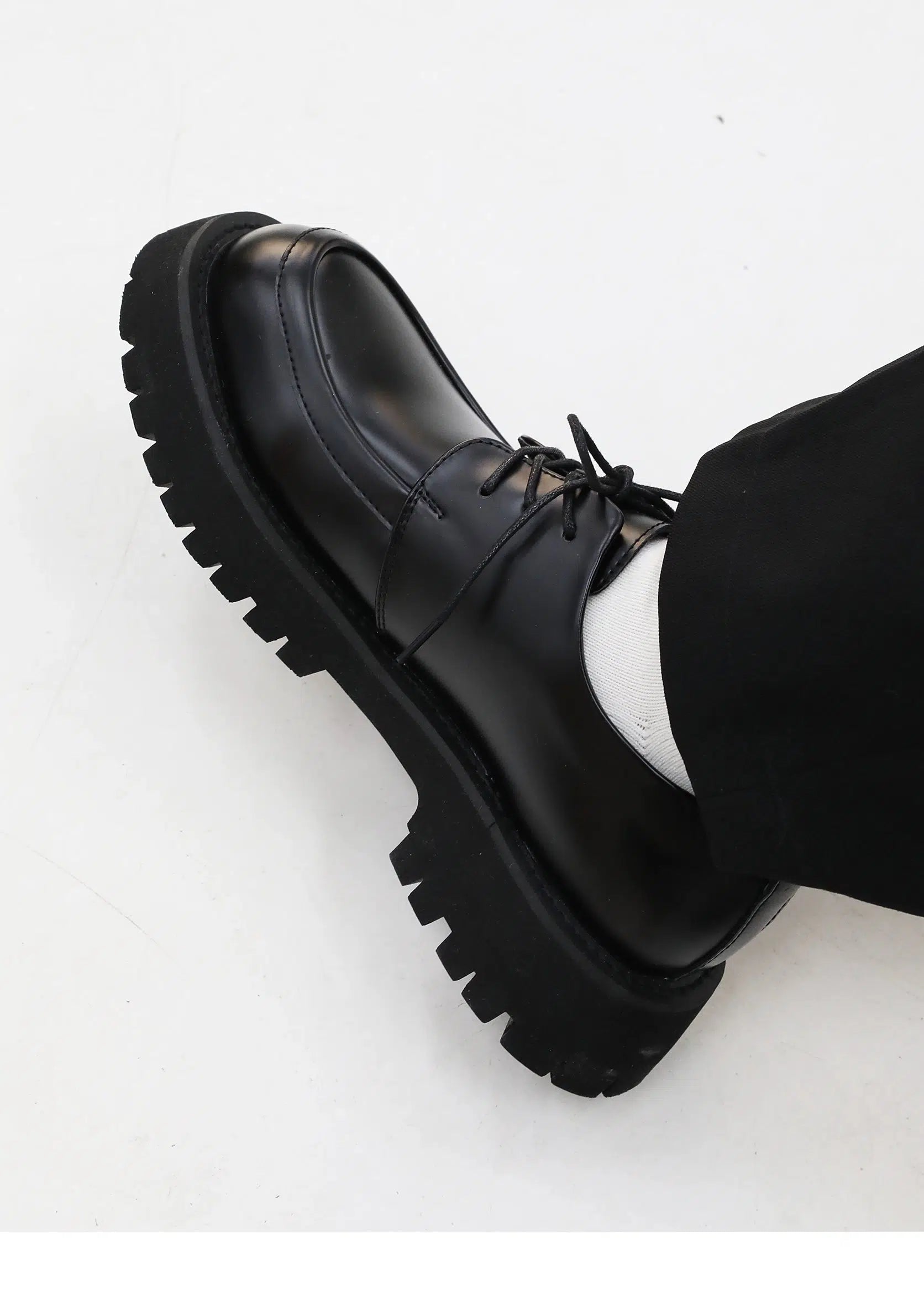 Stylish Everyday Lace-Up Loafers