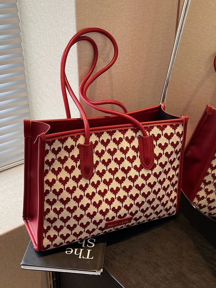 Stylish Heart Pattern Tote Bag