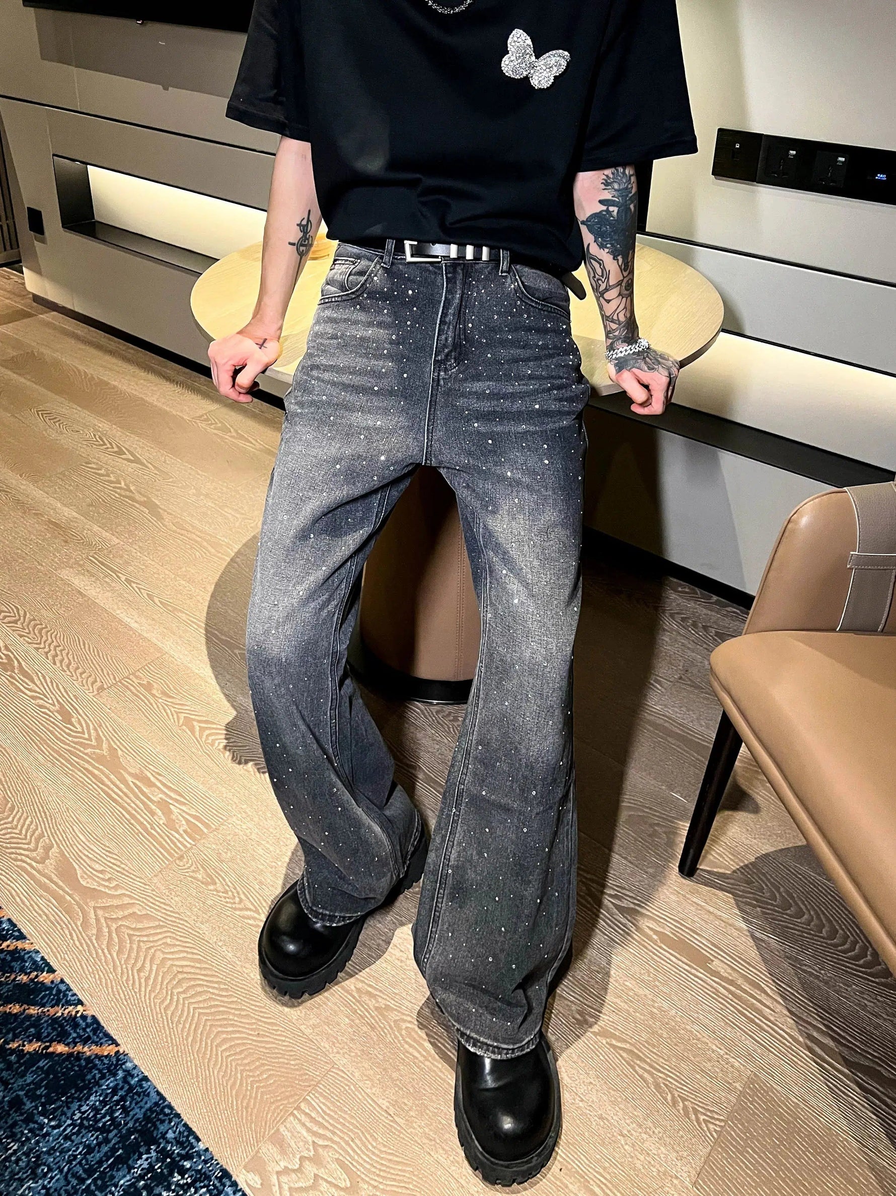 Stylish Rhinestone-Embellished Straight-Leg Jeans