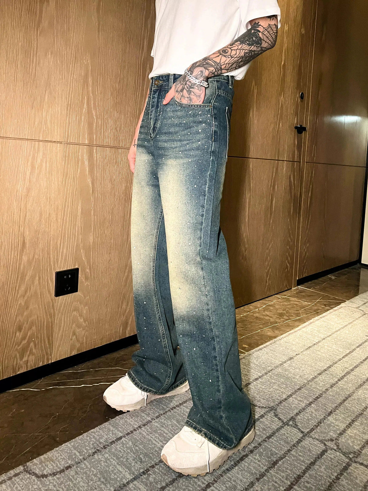 Stylish Rhinestone-Embellished Straight-Leg Jeans