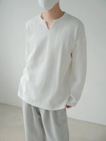 Textured V-neck Long-sleeved Pullover