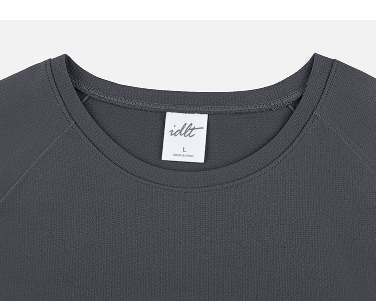 Three-dimensional Stitchingr T-shirt