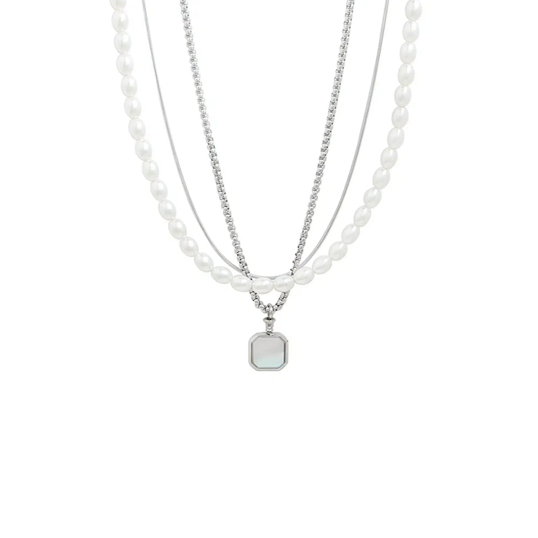 Three-piece Pearl Necklace