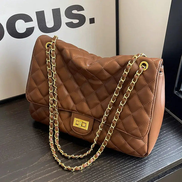 Turn Lock Closure Quilted Shoulder Bag