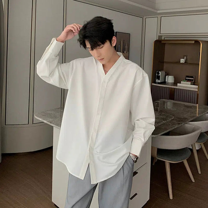 V-neck Long-sleeved Shirt