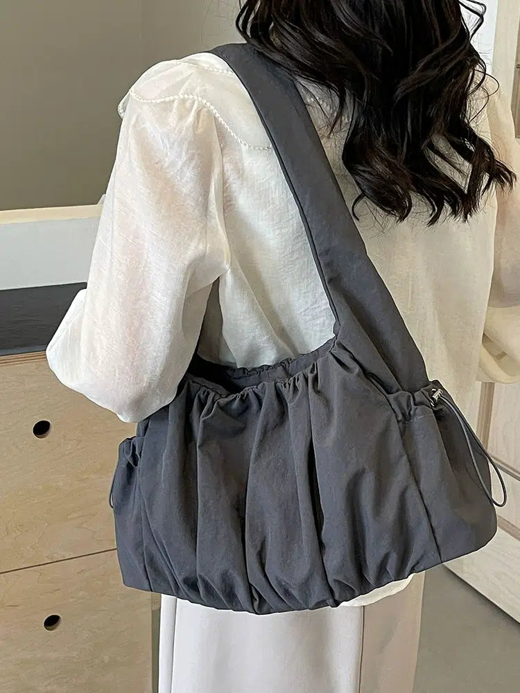 Versatile Large Capacity Tote Bag