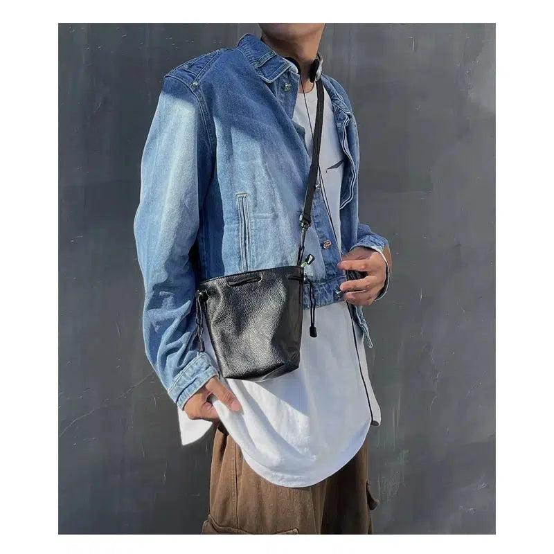 Versatile Sleek Crossbody Bag