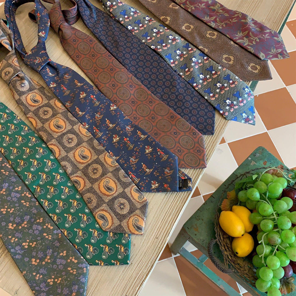 Vintage Floral Tie