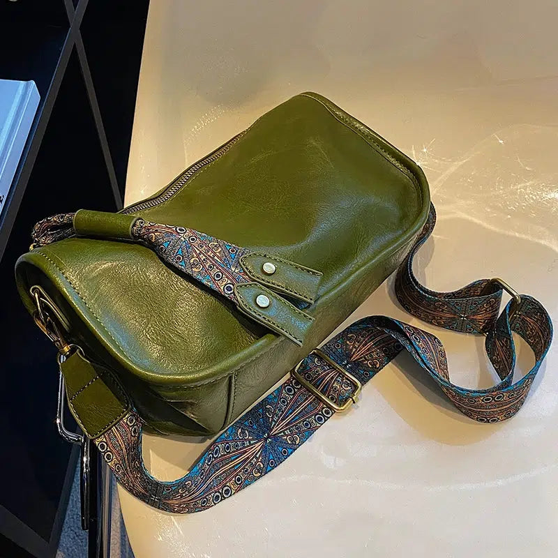 Vintage Pattern Strap Shoulder Bag