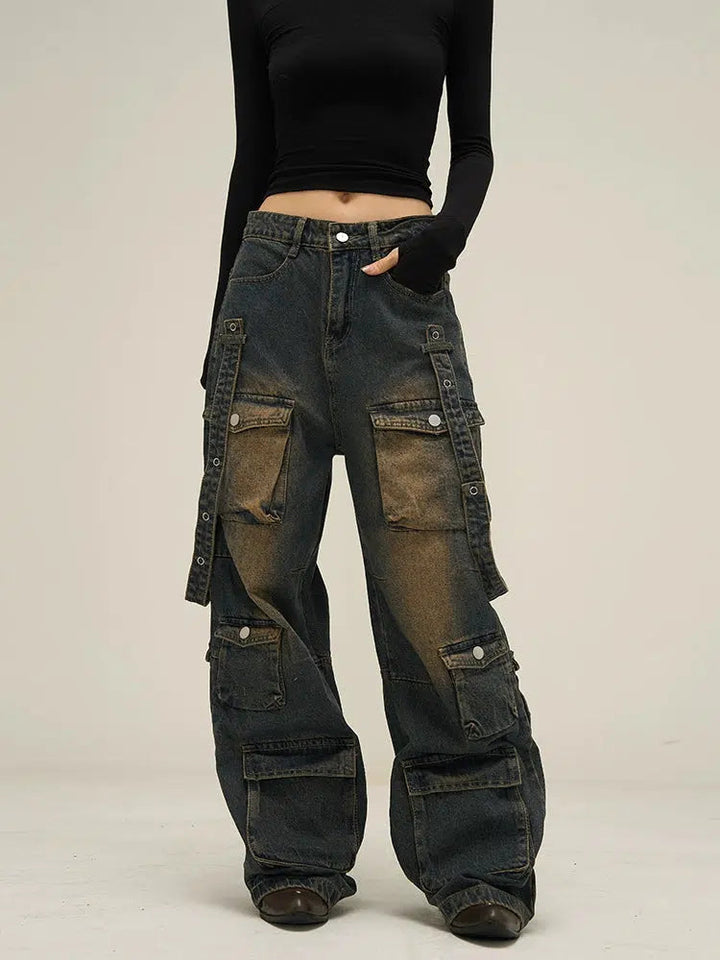 Washed Multi-pocket Ccargo eans