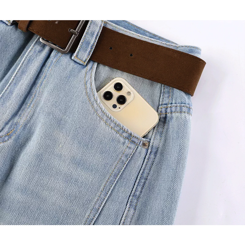 High-Waisted Wide-Leg Denim Pants 3