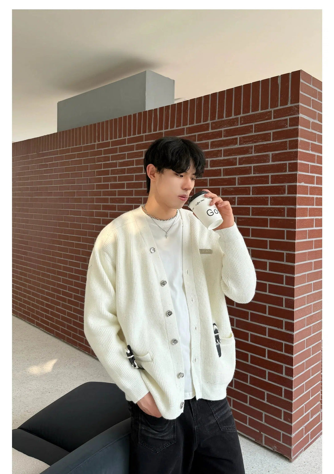 Zip Pockets Ribbed Knit Cardigan