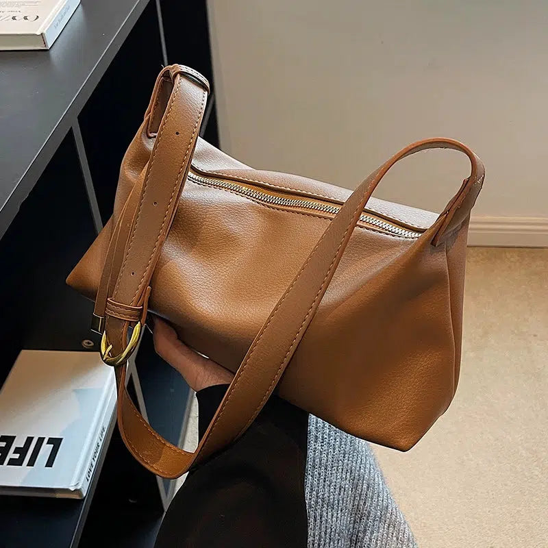 Zipper Closure Leather Shoulder Bag